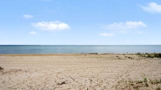 Rustic Lakefront Cabin Getaway on Lake Huron Sandy Shores in Michigan - 2