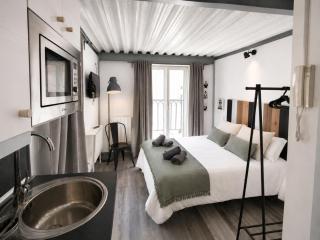 Estudio moderno junto a la Catedral by VIBUhomes - 9