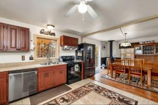 Charming Family Cottage Near Lake Winnipesaukee in Meredith, New Hampshire - 6