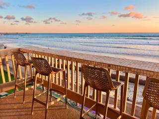 D18 - Bradley Beachfront - 3