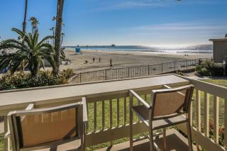 D10 - Tranquil Haven at the Beach - 1