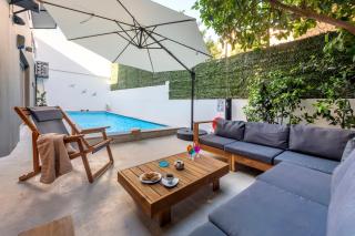 Oasis Privé - Luxury Pool Retreat in Varkiza - 6