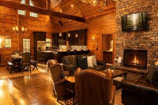 Luxury Group Cabin with Hot Tub & Media Room in Broken Bow, OK - 6