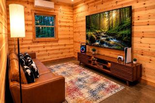 Luxury Group Cabin with Hot Tub & Media Room in Broken Bow, OK - 5
