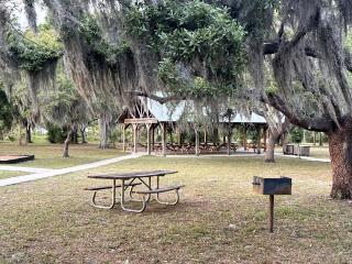 Deluxe Safari Tent with Family Glamping Comfort Near Anna name Island in Bradenton, Florida - 9