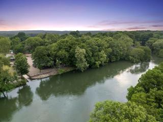 Large Riverfront Group Retreat on Mountain Fork River Near Broken Bow, Oklahoma - 6