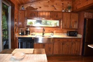 Mountain Fork River Retreat with Riverfront Views Near Broken Bow, Oklahoma - 3
