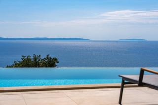 Seaview Villa Allure, Luxurious 4 en-suite bedroom Retreat with panoramic sea views - 0
