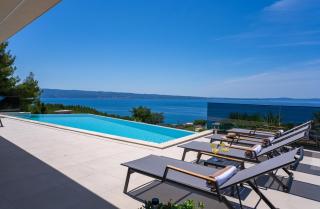 Seaview Villa Allure, Luxurious 4 en-suite bedroom Retreat with panoramic sea views - 3