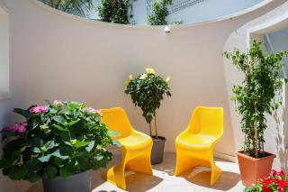 Waterfront Luxury Villa - 8