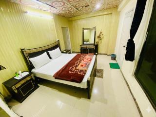 Redapple Rooms - 2