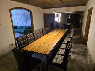 Großes Haus 300m2 18 Gäste 7 Schlafzimmer Fitness und Garten - 9