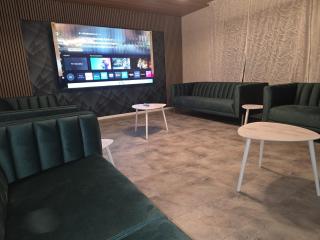 Großes Haus 300m2 18 Gäste 7 Schlafzimmer Fitness und Garten - 5