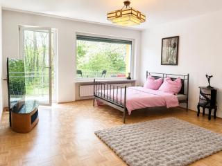 Large Munich house with 4 bedrooms in a quiet and greened villa area near Munich - 5