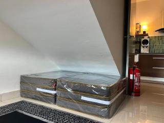 Modern Cozy Duplex l Coway, Netflix & Free Parking - 3