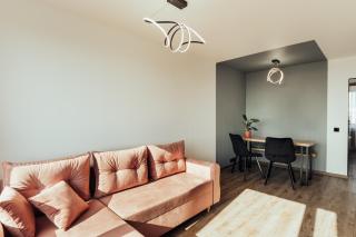 Lake View stay, stunning sunrises & free parking - 1