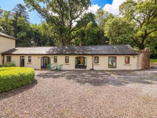The Coach House Cottage - 9
