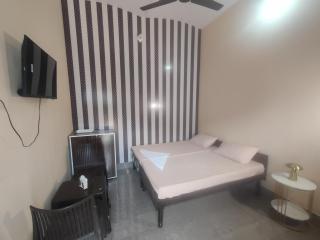 Royal Guest House - 7