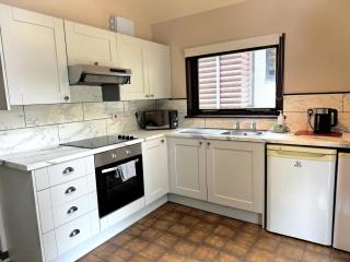 Primrose 17-Woodland Lodges-Carmarthen-Pembroke - 3