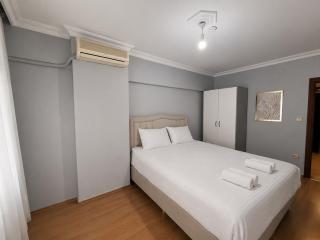 Spacious City View Home in a Central Location - 6