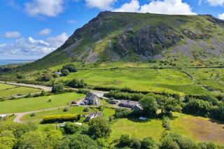 Finest Retreats - Penlon Cottage - 9