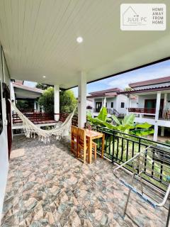 Oak House by JuliePc Property B - 9