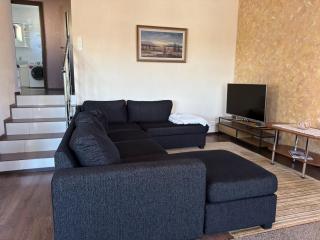Modern Apartment with Bay View near City Center - 6
