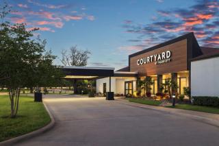 Courtyard by Marriott Dallas-Fort Worth/Bedford - 1