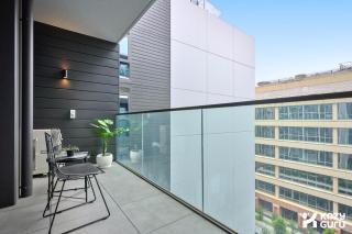 KozyGuru | Moonee Ponds | Modern 1 Bed Apt Parking - 1