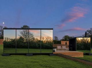 Stylish Mirrored Cabin with Sauna & Plunge Pool - 0