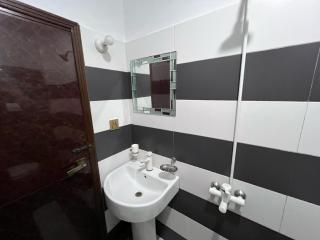 The Hotel In Karachi - 4