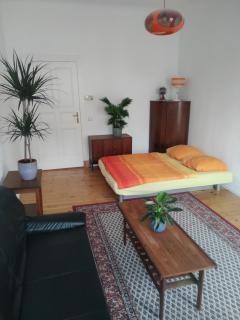 Helle 2-Zimmer-Wohnung mit Balkon, 3 Minuten zur U-Bahn - 7