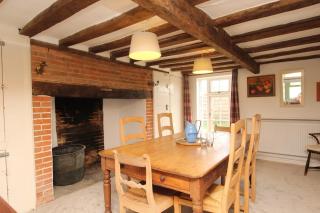 Rita's Cottage - 2