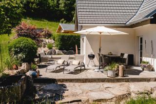 Idyllisch gelegenes Ferienhaus AM BAECHLE HOST100 direkt an romantischem Bergbach gelegen - 2