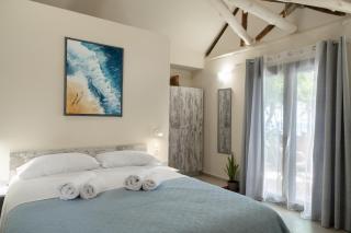 Lava Beach Suites - 3