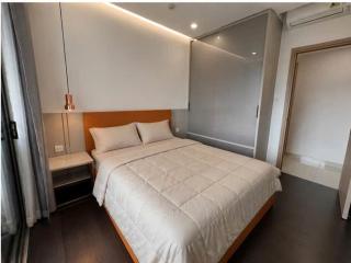 Quiet 3-BR Apartment Near the City Center with City Views - 8
