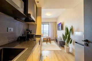 Altura Residences, 26th floor with rooftop pool , City views, Ngonghills View - 3