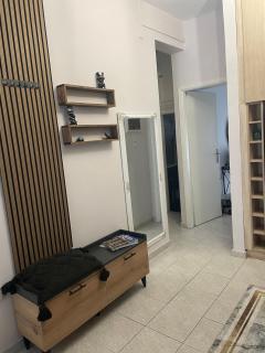 Iliyon Cozy modern Apartment 2nd floor - 1