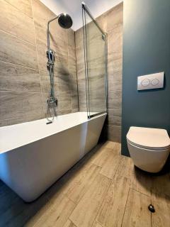 Mamaia Vice SeaView 2 bedroom Spa n Pool Beach resort - 4