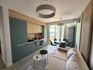 Mamaia Vice SeaView 2 bedroom Spa n Pool Beach resort - 1