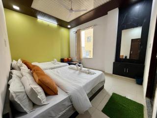 Hotel Aditya Raj - 7