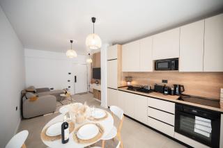 Velvet Breeze Apartment in Odyssey Pools Spa and Parking - 5