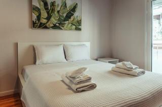 Iconic Luxury Apartment Agia Sofias square - 2