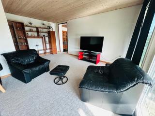 Cozy Home - Holiday, Sleepover - 2