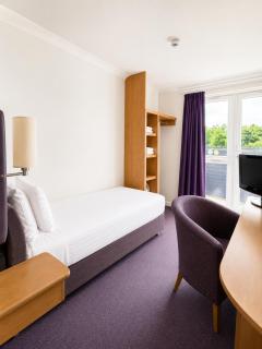 The Willen Lodge Hotel - 4