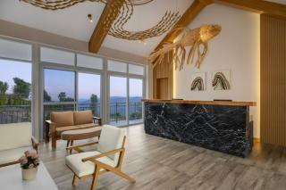 Himalayan Hideaway Resort Pokhara, The Centara Collection - 1