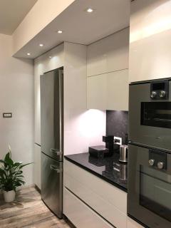Luxury 2BR Limassol Marina Views - 4