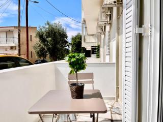Seafront Residences Loutra Elenis - 4