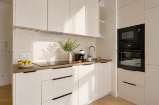 Granaria Premium Suite with Jacuzzi and Patio - Gdansk Old Town by Lion Apartments - 3