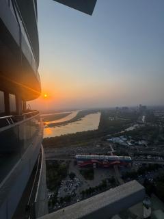 Sienna Suite - Panoramic Views, Supernova, Noida - 6